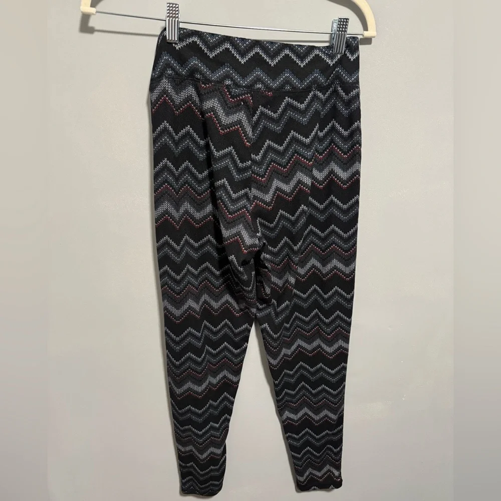 EUC- Spyder- women’s Zigzag Leggings - Size L